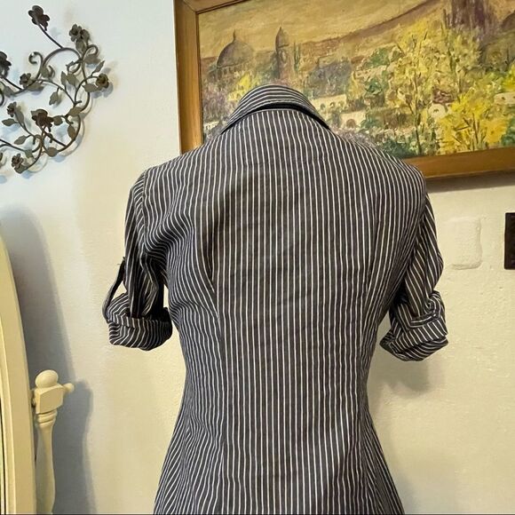 Planet gold striped cotton button up size M - Picture 5 of 10